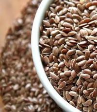 Kakšne so prednosti kaše iz lanenega semena in kako jo skuhati hitro in okusno