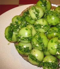 Vloženi zeleni paradižniki kot v sovjetskih časih. Recept za konzervirane zelene paradižnike kot v ZSSR